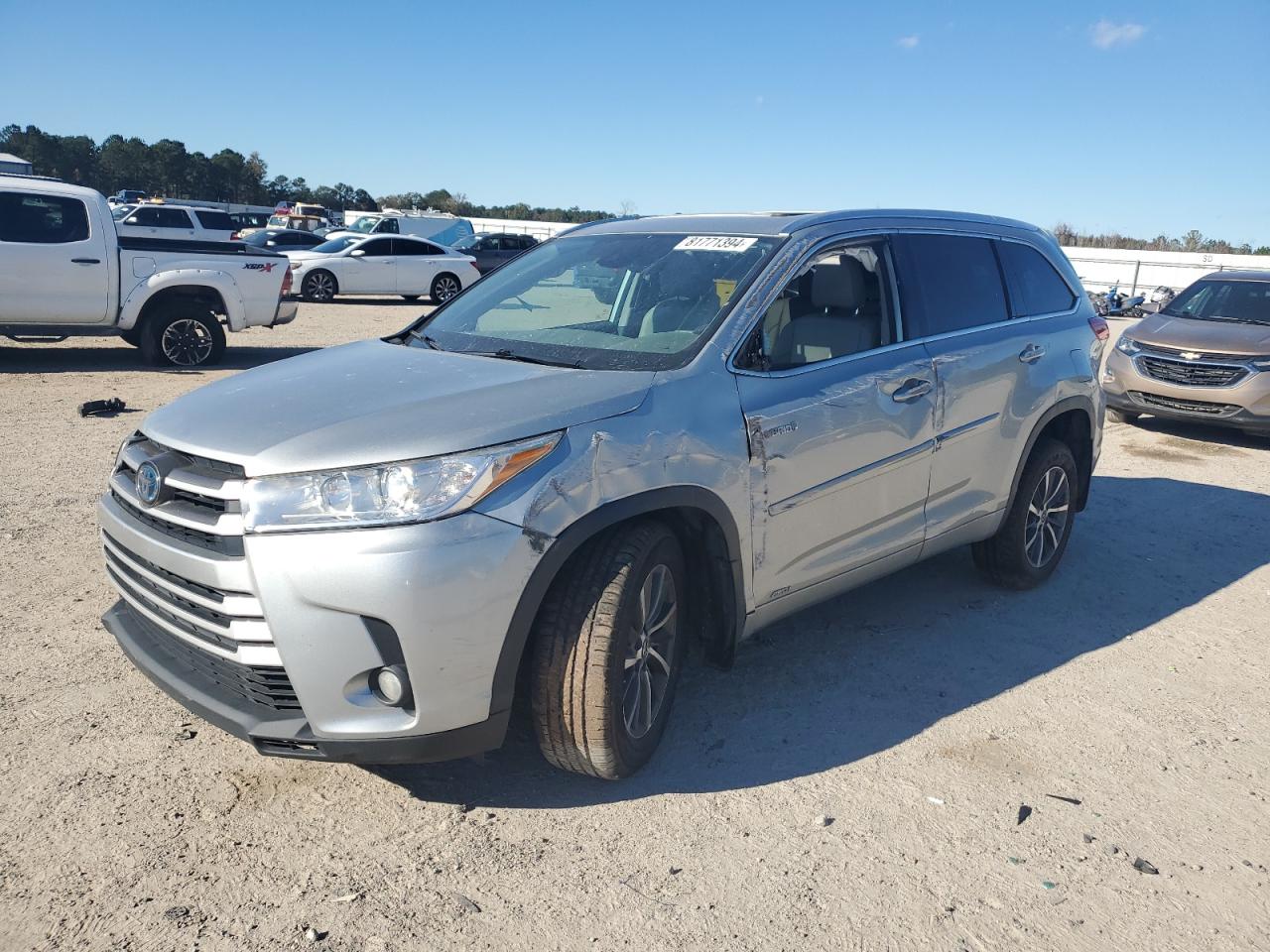 2018 Toyota Highlander - Image 1