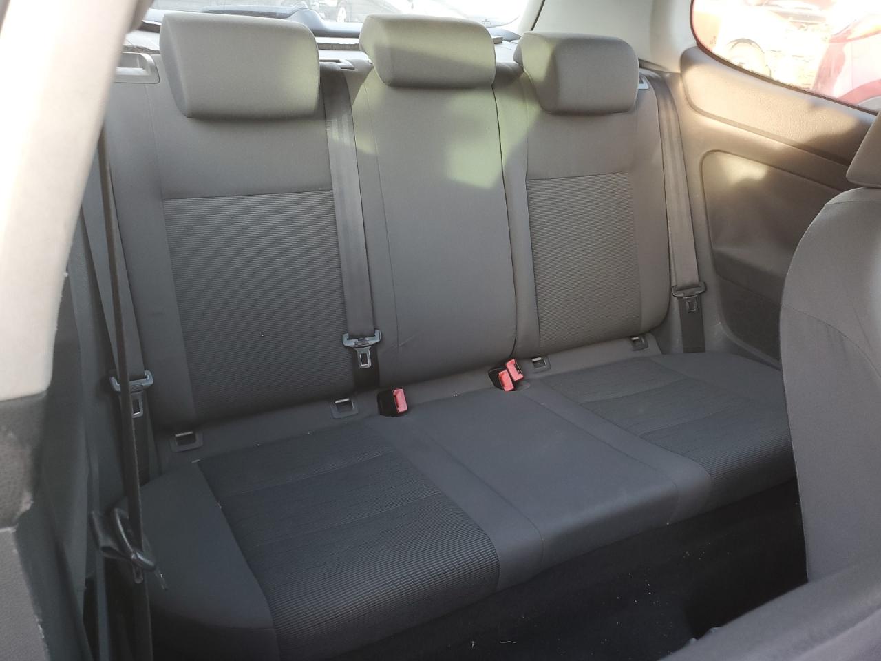 2009 Volkswagen Golf - Image 10