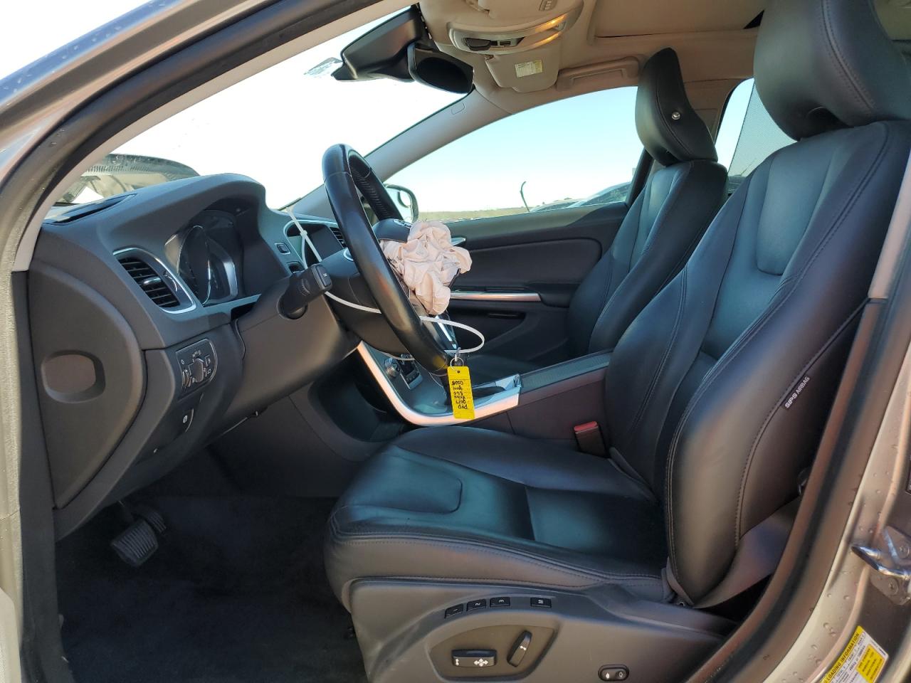 2017 Volvo S60 - Image 7