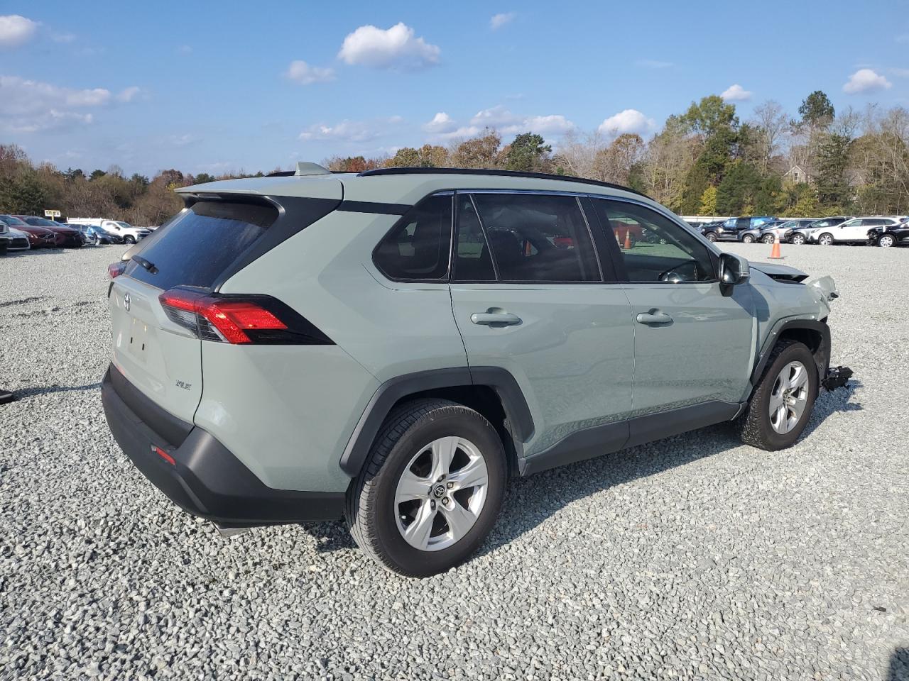 2019 Toyota RAV 4 - Image 3