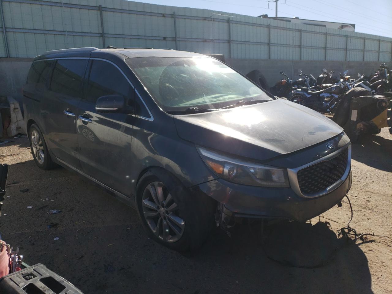 VIN KNDME5C16J6396714 2018 KIA SEDONA no.4