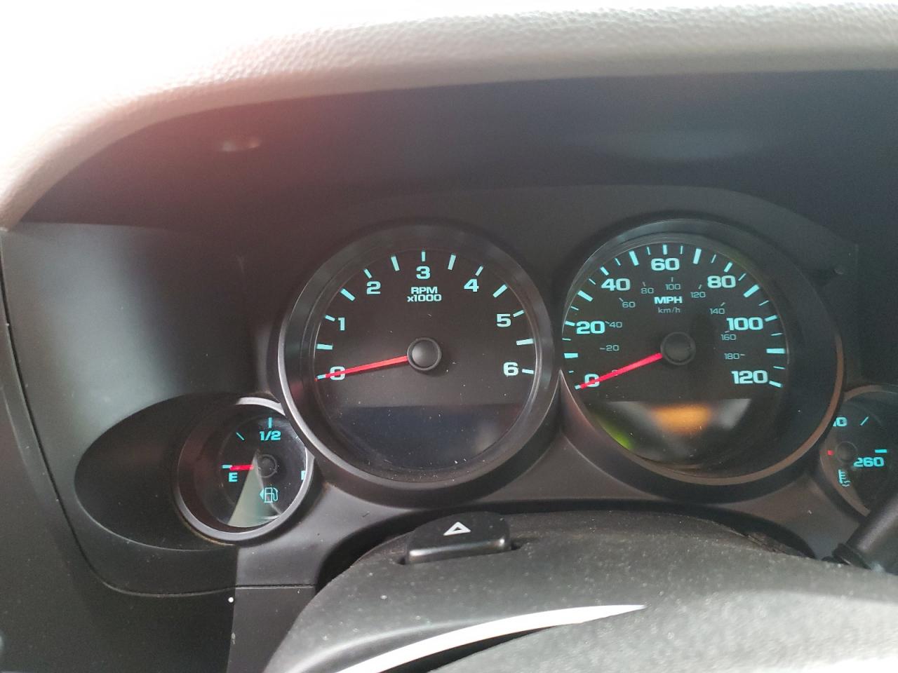 2007 Chevrolet Silverado - Image 9
