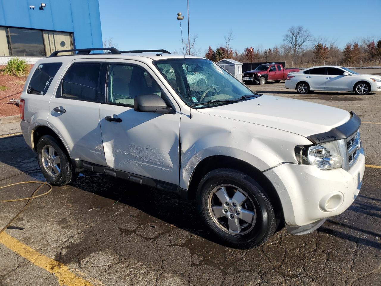 2010 Ford Escape - Image 4