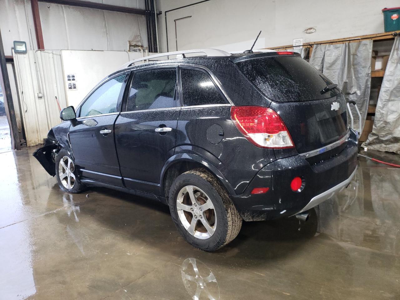2012 Chevrolet Captiva - Image 2