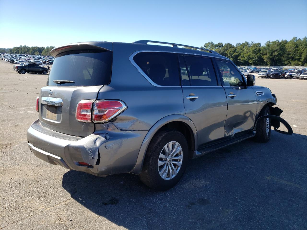 2019 Nissan Armada - Image 3
