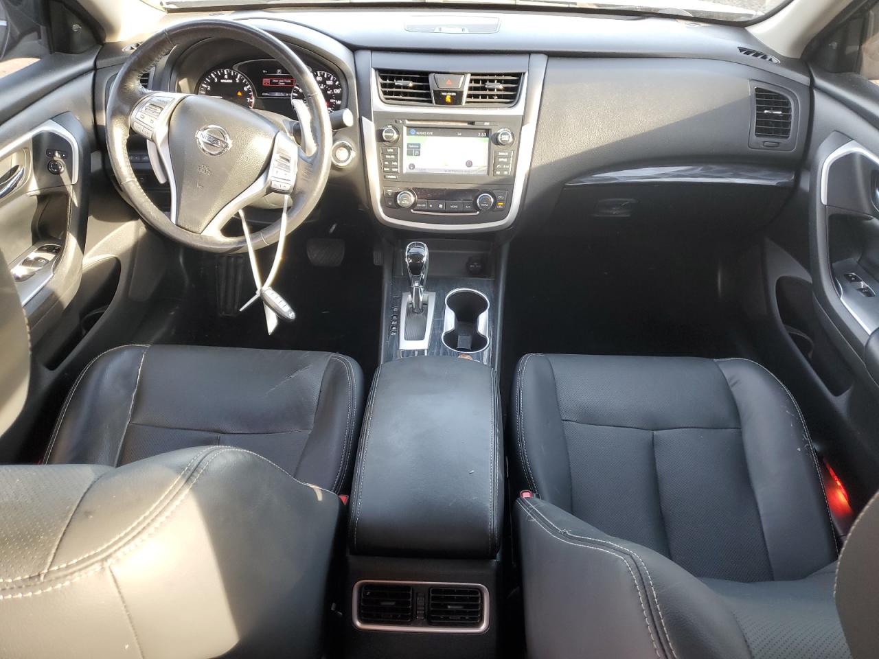 2016 Nissan Altima - Image 8
