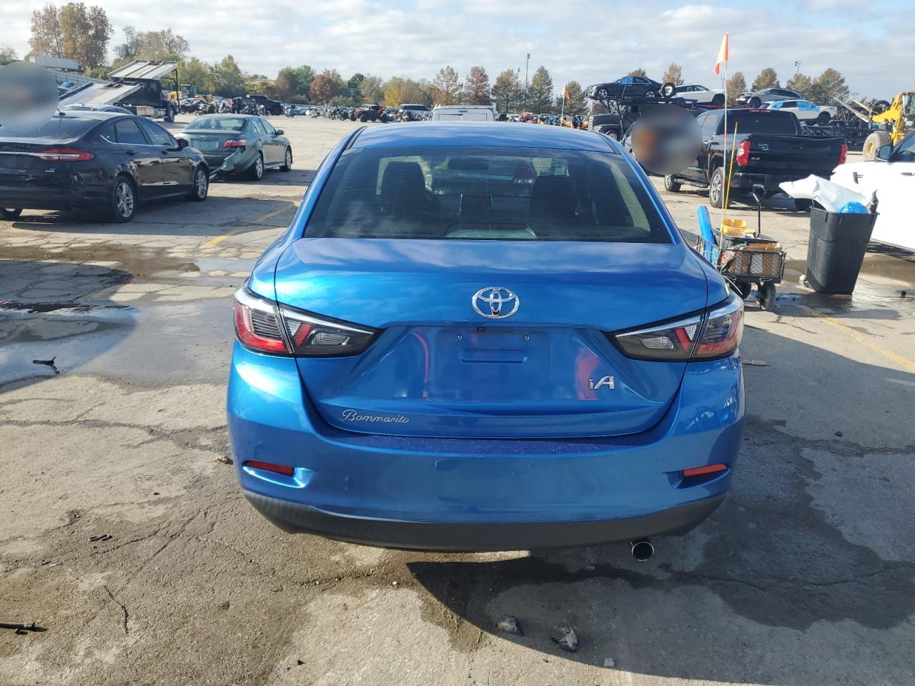 VIN 3MYDLBYV9HY169554 2017 TOYOTA YARIS no.6