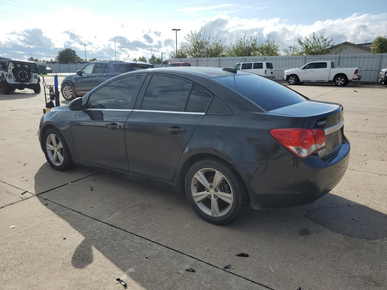 2015 Chevrolet Cruze - Image 2