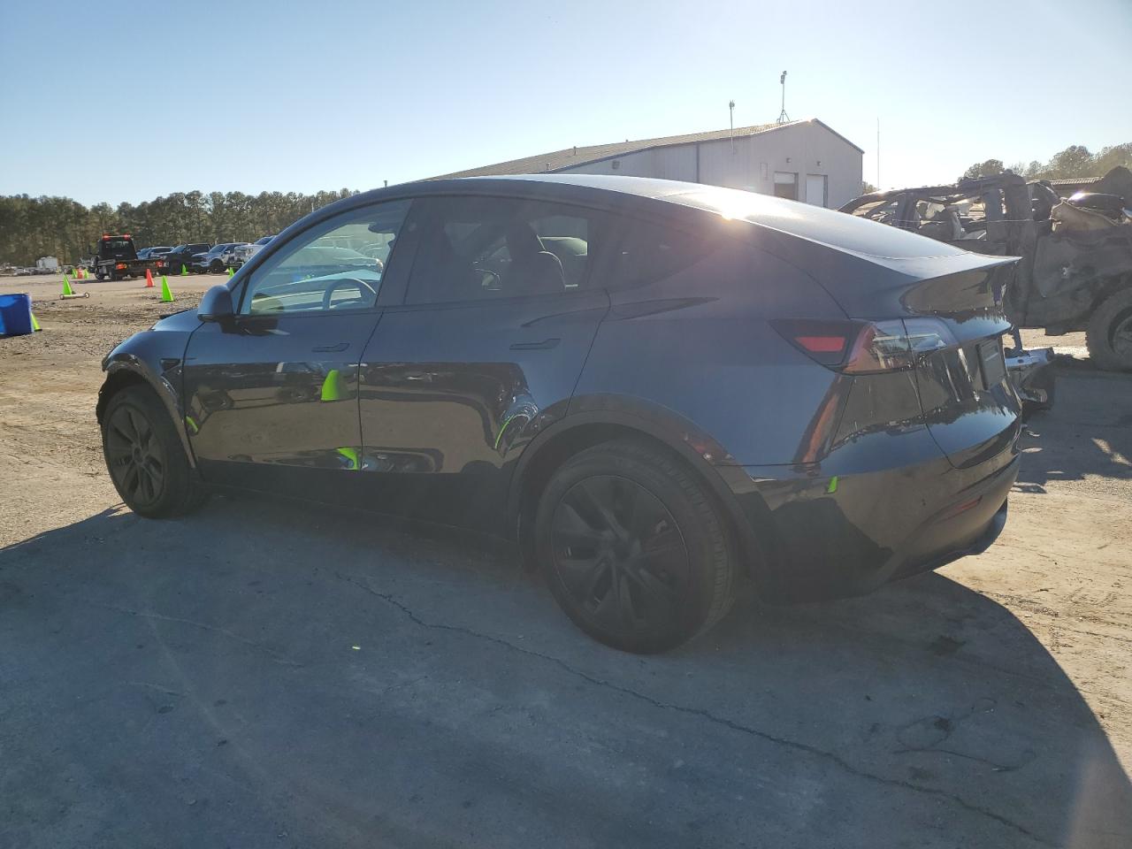 VIN 7SAYGDEE9RA307711 2024 TESLA MODEL Y no.2