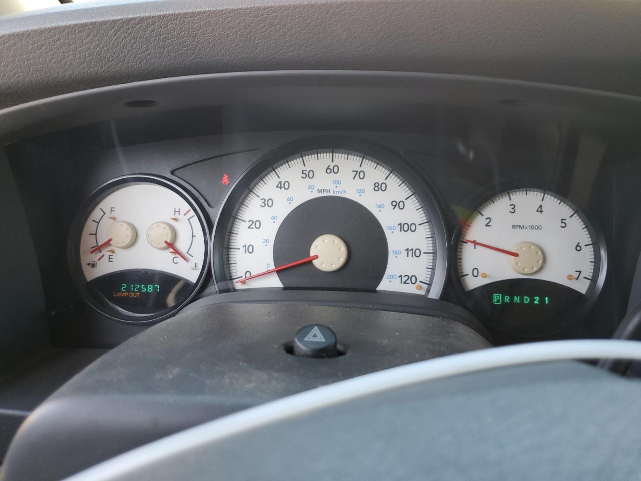 2004 Dodge Durango - Image 9