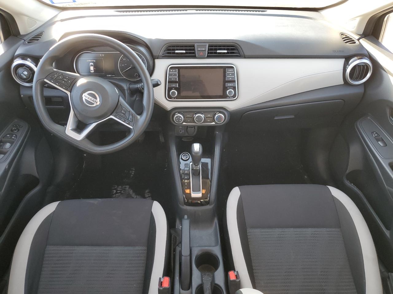 2021 Nissan Versa - Image 8