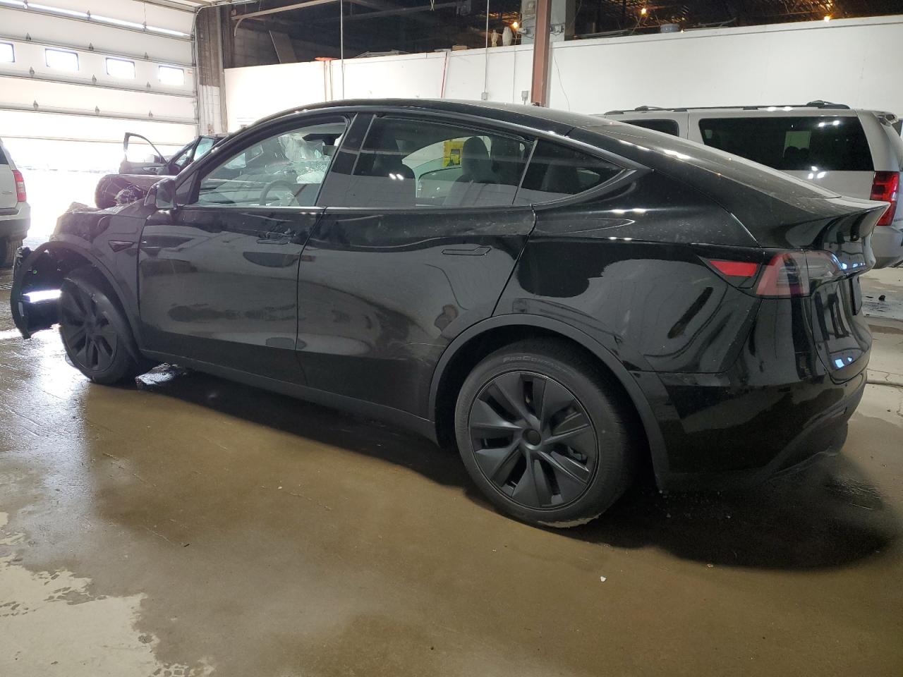 7SAYGAEE6RF182605 Tesla Model Y 2024. Фото: 1