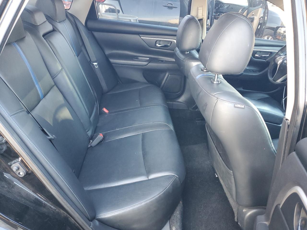 2018 Nissan Altima - Image 10