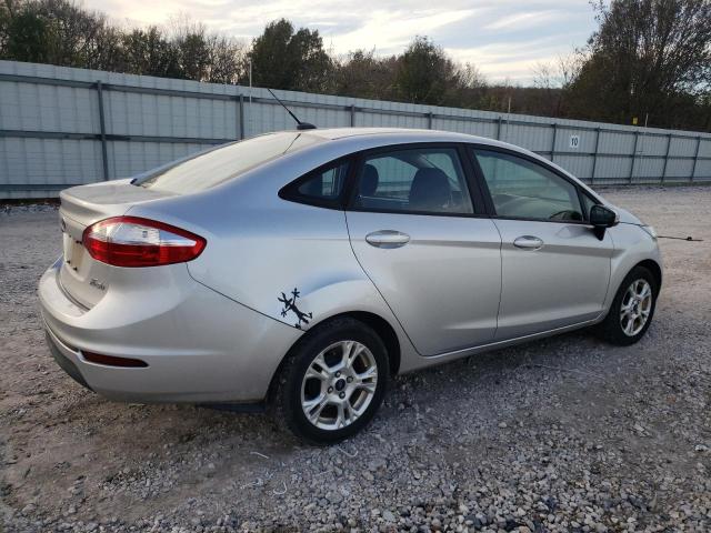  FORD FIESTA 2015 Silver