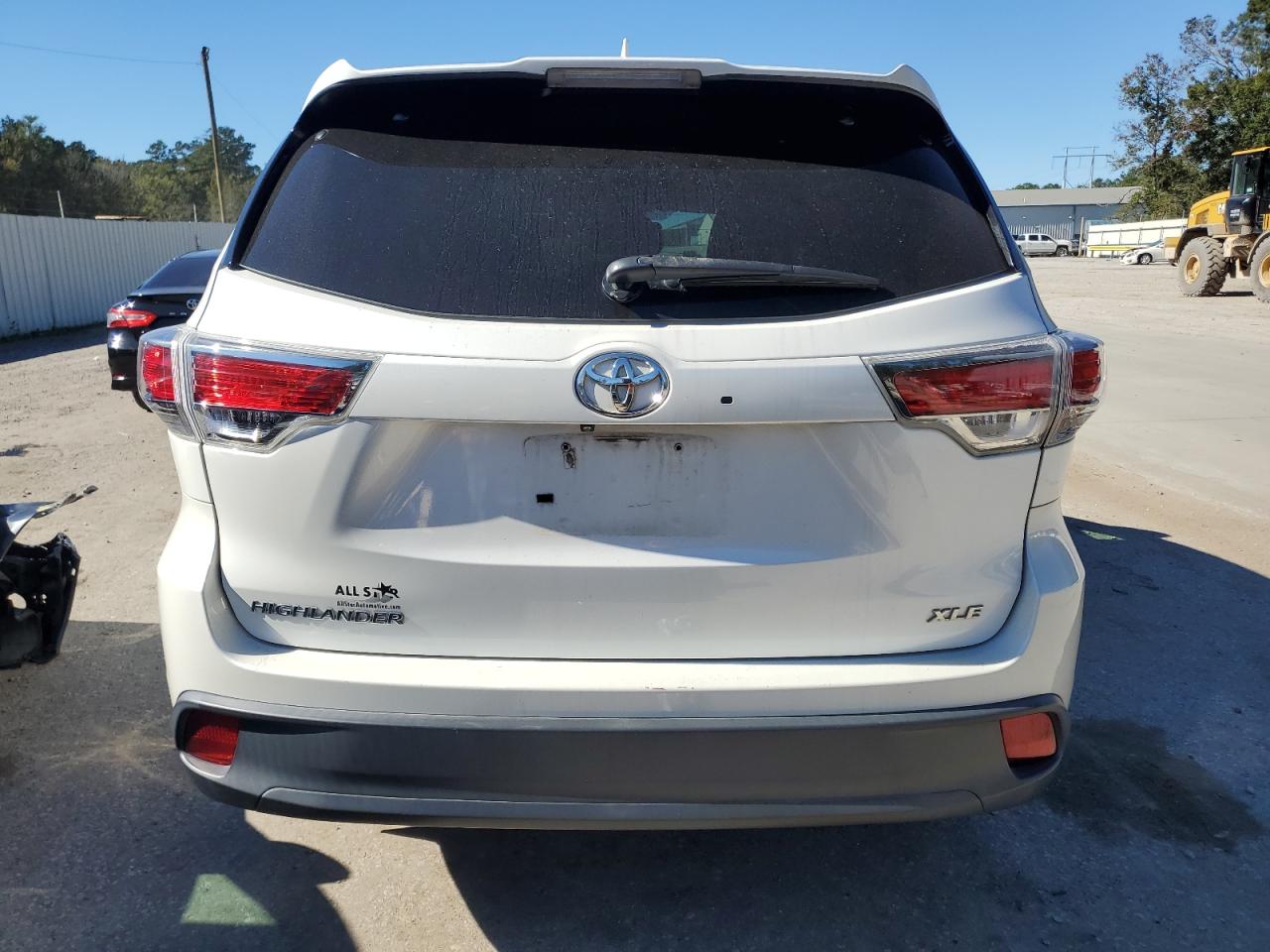 2015 Toyota Highlander Xle VIN: 5TDKKRFH6FS065333 Lot: 81335994