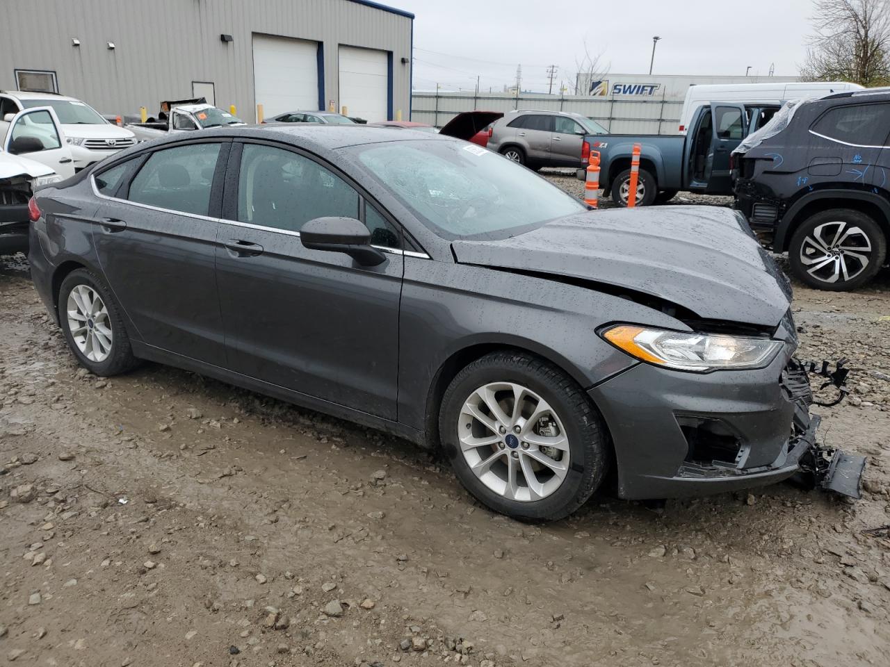 2020 Ford Fusion - Image 4
