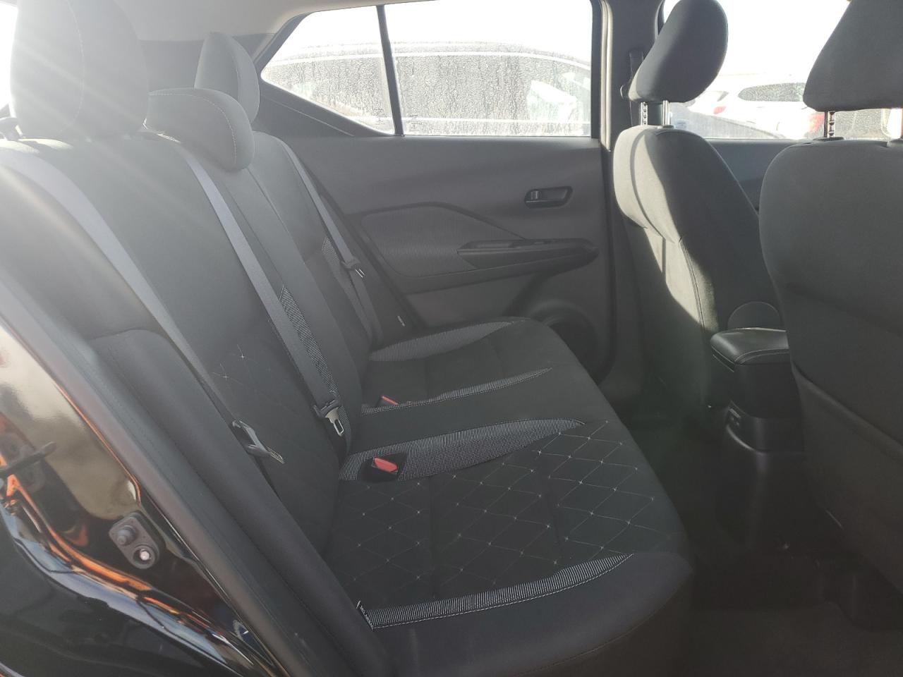 2020 Nissan Kicks - Image 11