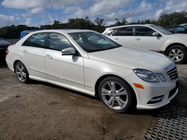  MERCEDES-BENZ E-CLASS 2013 Biały