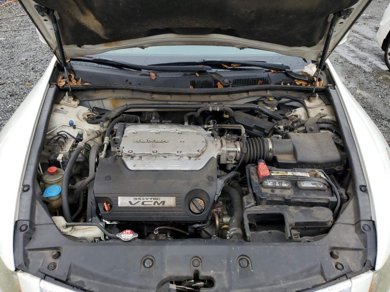 2011 Honda Accord - Image 11
