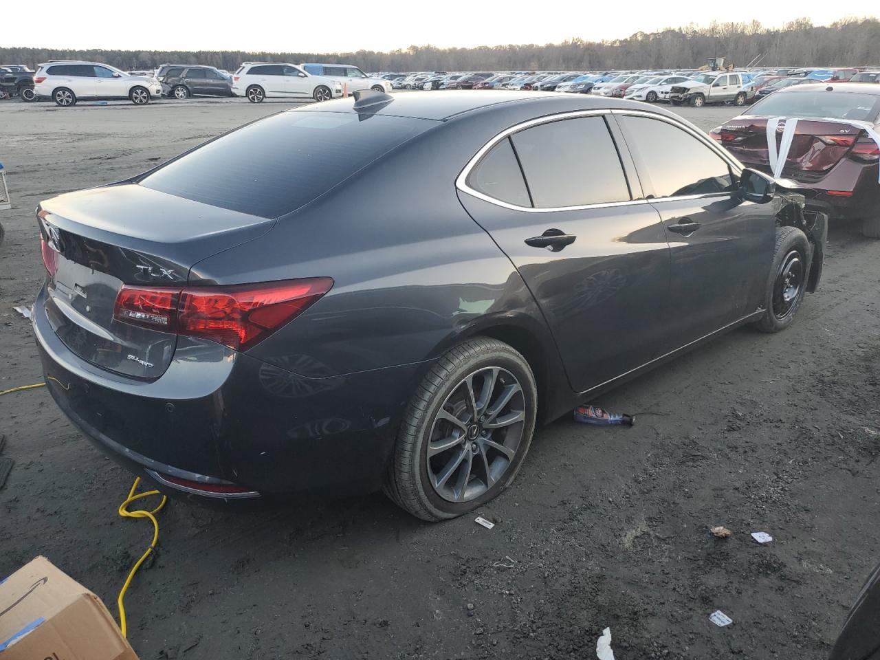 VIN 19UUB3F71FA001633 2015 ACURA TLX no.3