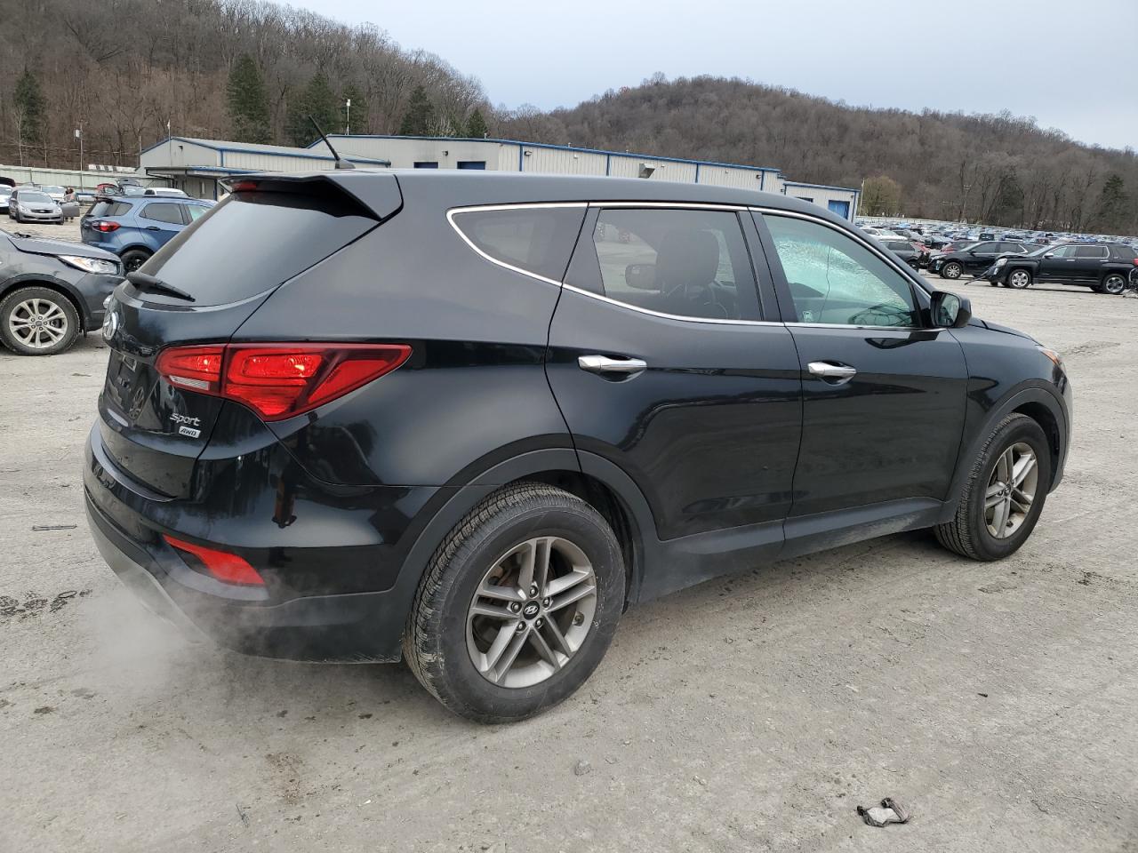 VIN 5XYZTDLB4JG534066 2018 HYUNDAI SANTA FE no.3