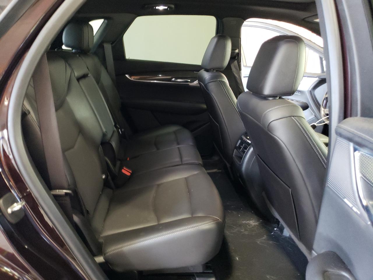 2021 Cadillac XT5 - Image 11