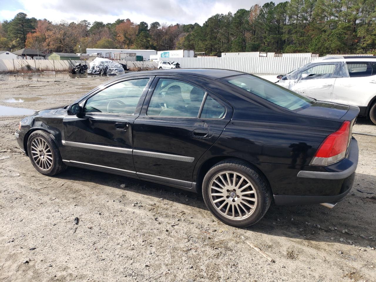 2001 Volvo S60 - Image 2