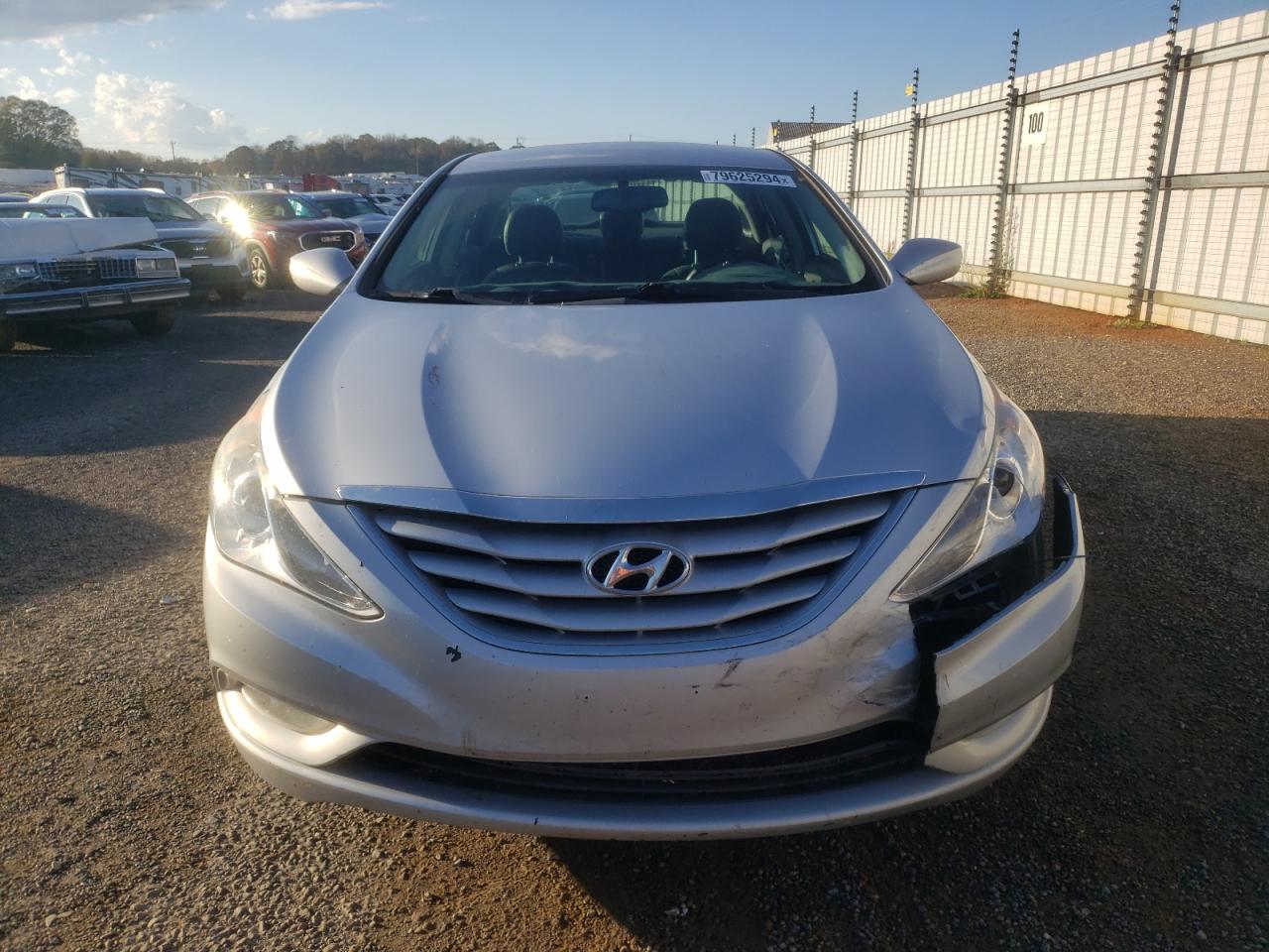 2013 Hyundai Sonata - Image 5