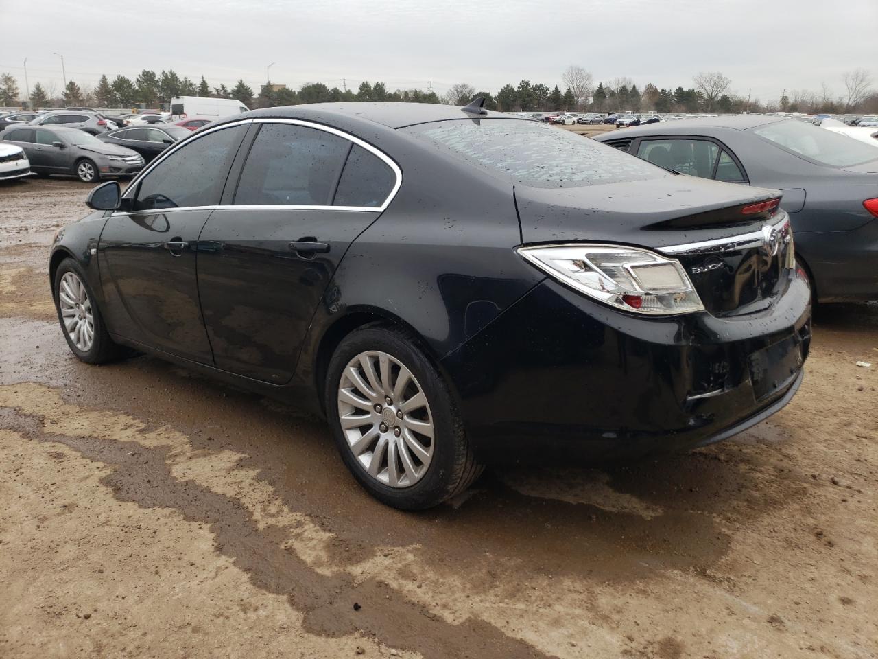 2011 Buick Regal - Image 2