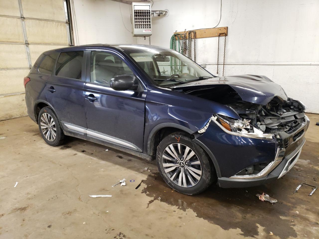 2019 Mitsubishi Outlander - Image 4