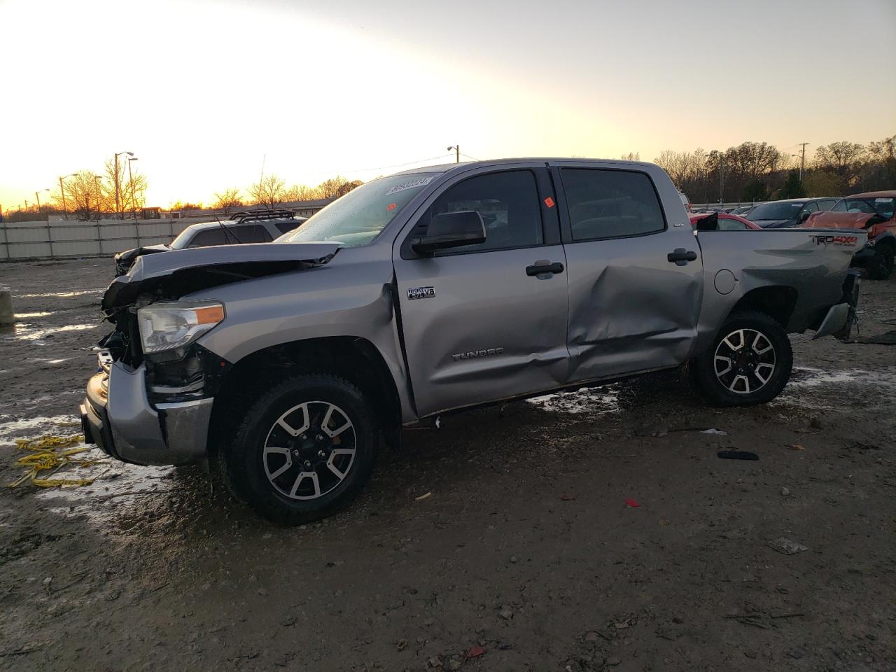 2017 TOYOTA TUNDRA