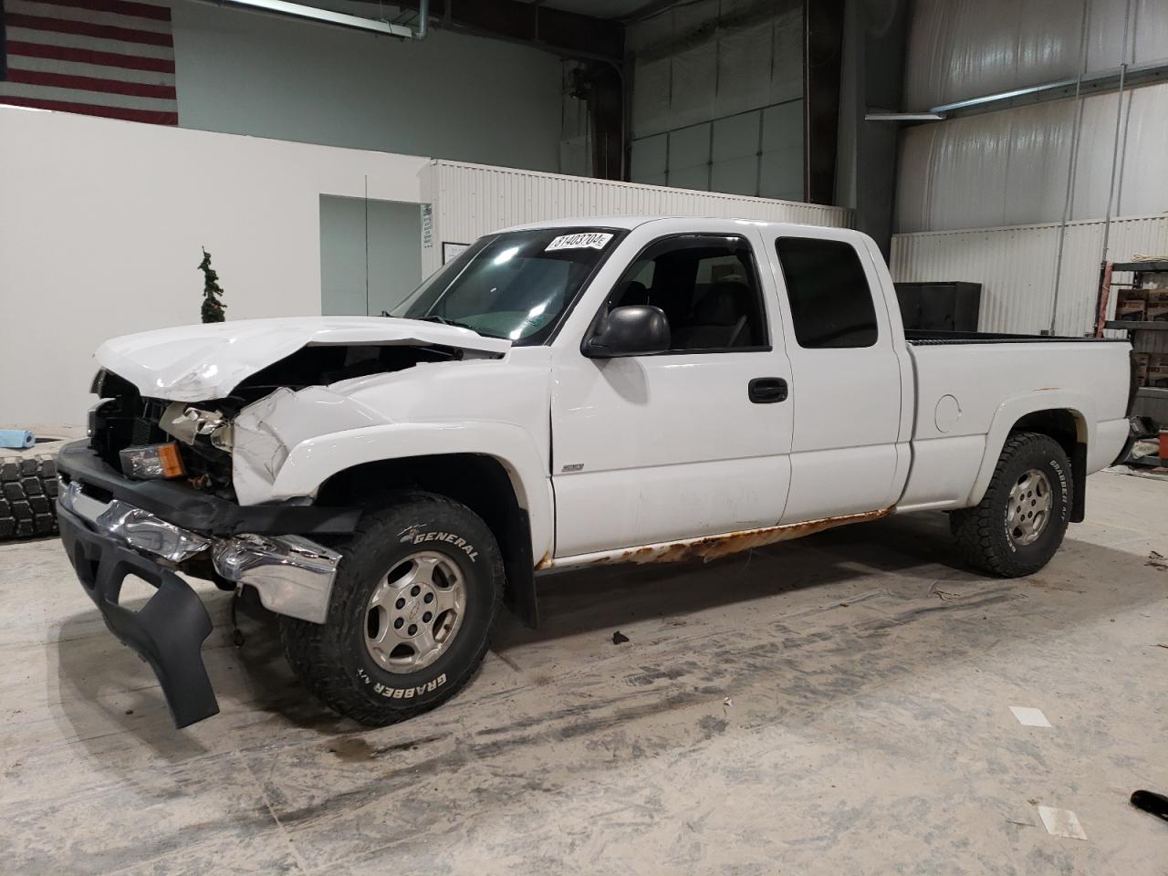 2004 Chevrolet Silverado - Image 1