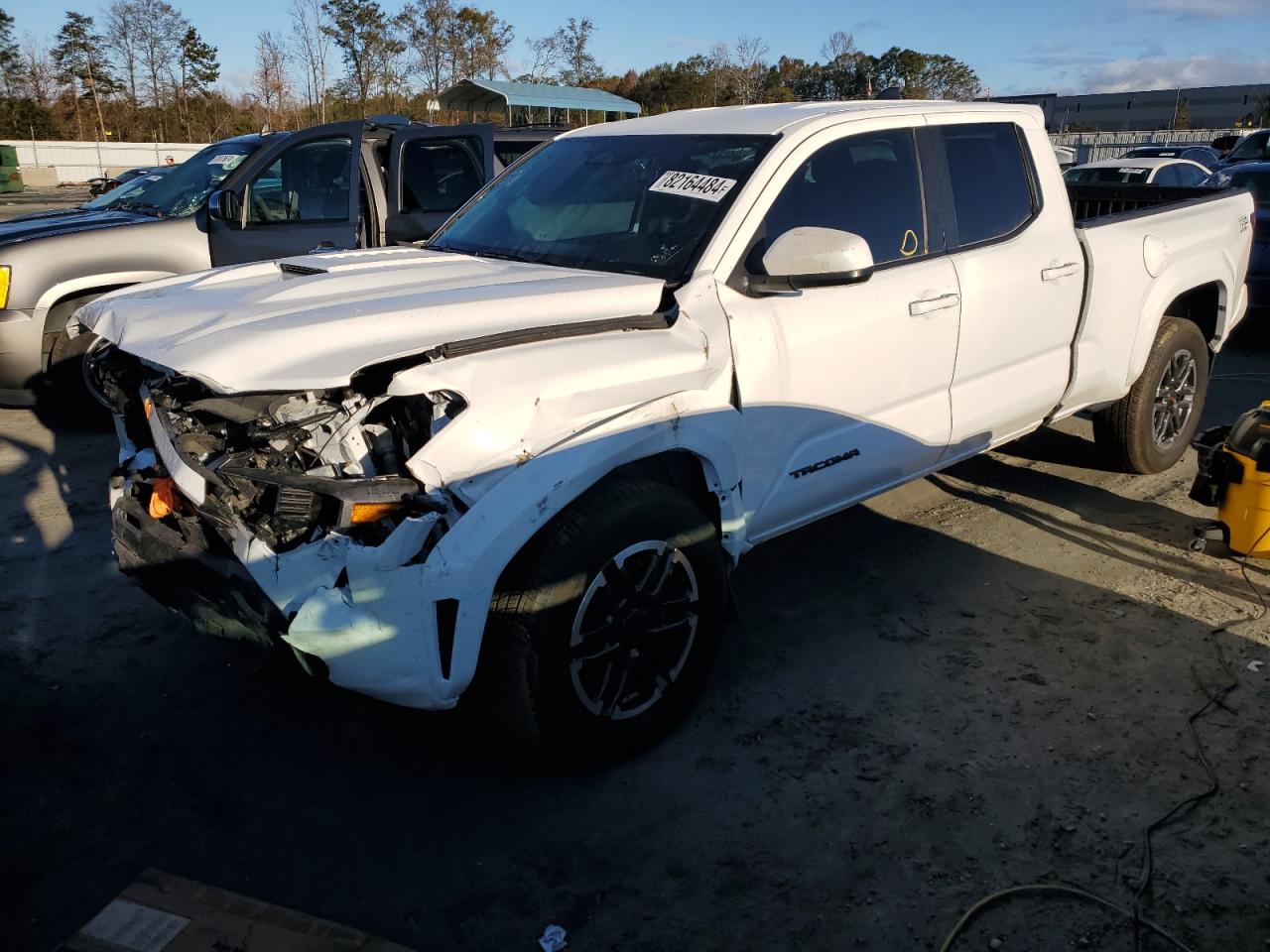 VIN 3TMLB5JN7RM006158 2024 TOYOTA TACOMA no.1