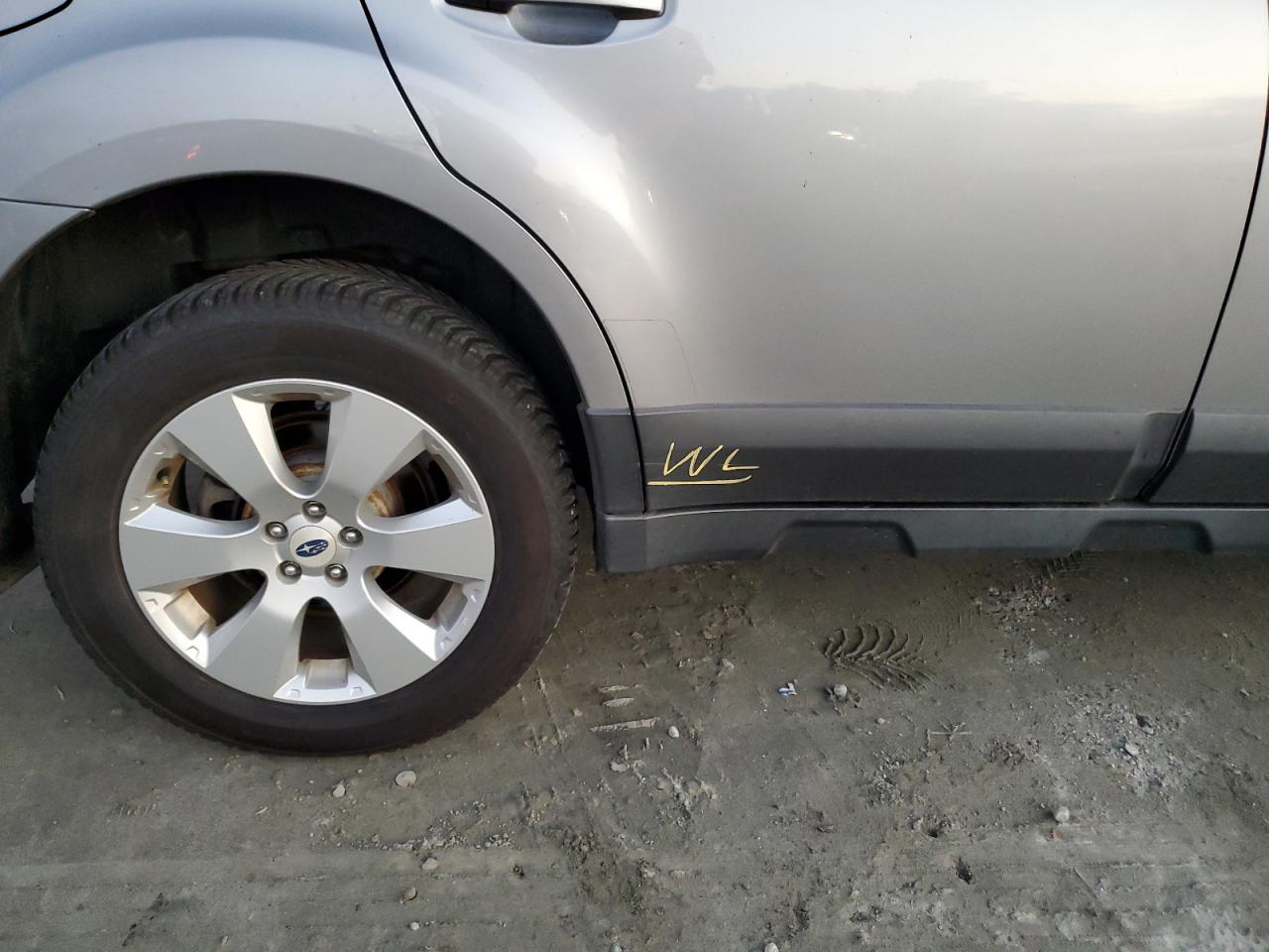 2011 Subaru Outback - Image 12