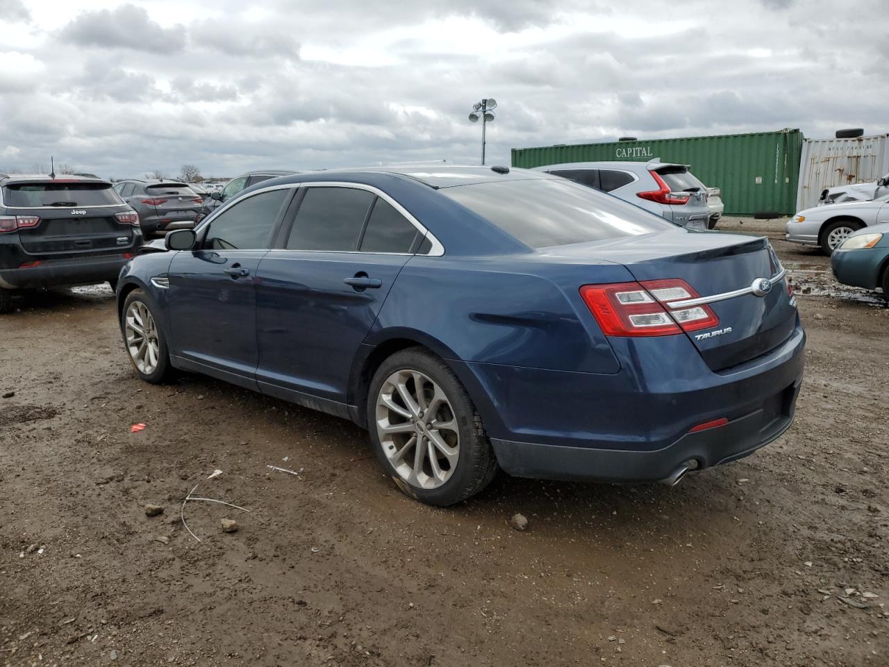 2016 Ford Taurus - Image 2