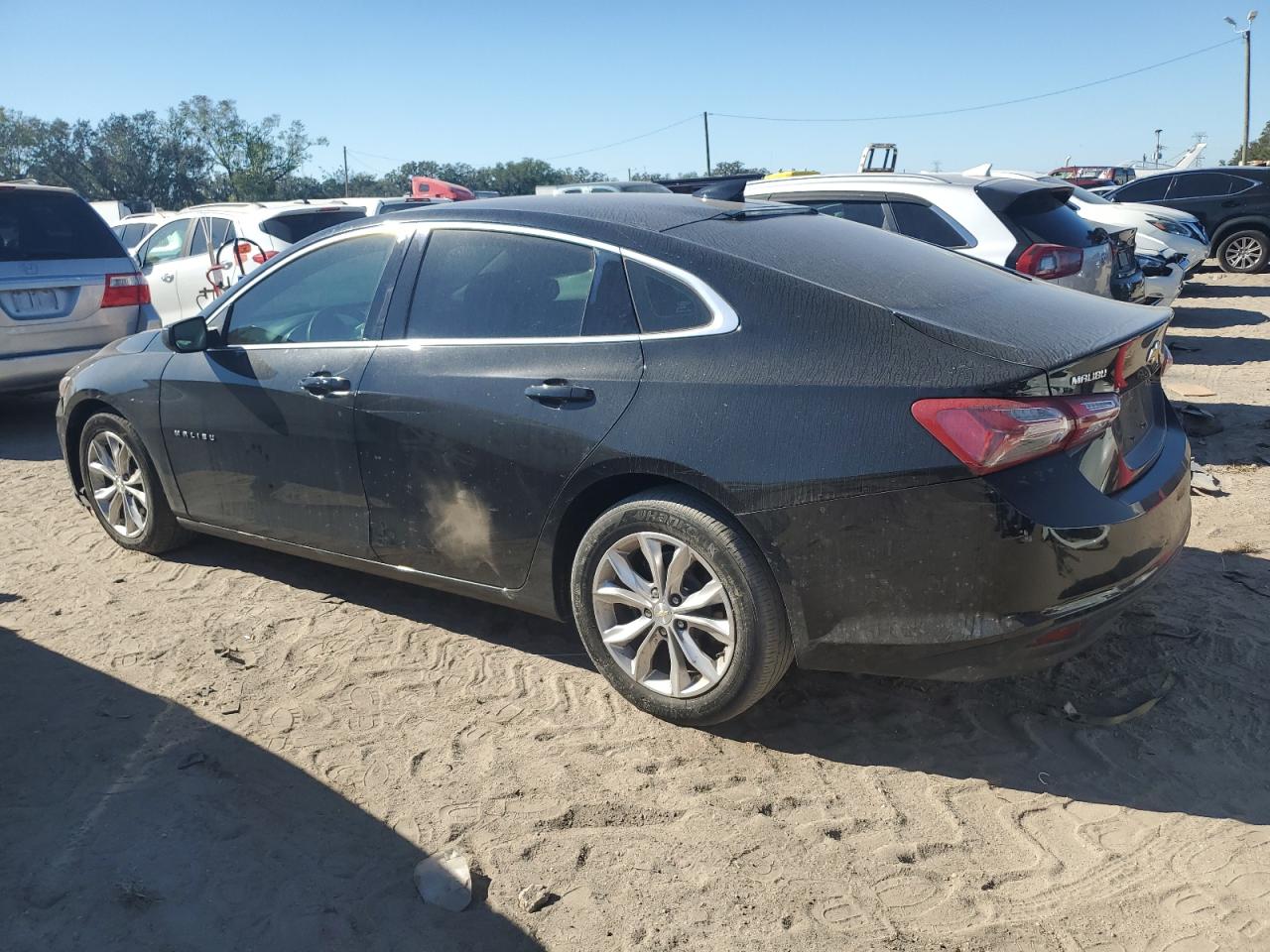 2019 Chevrolet Malibu - Image 2