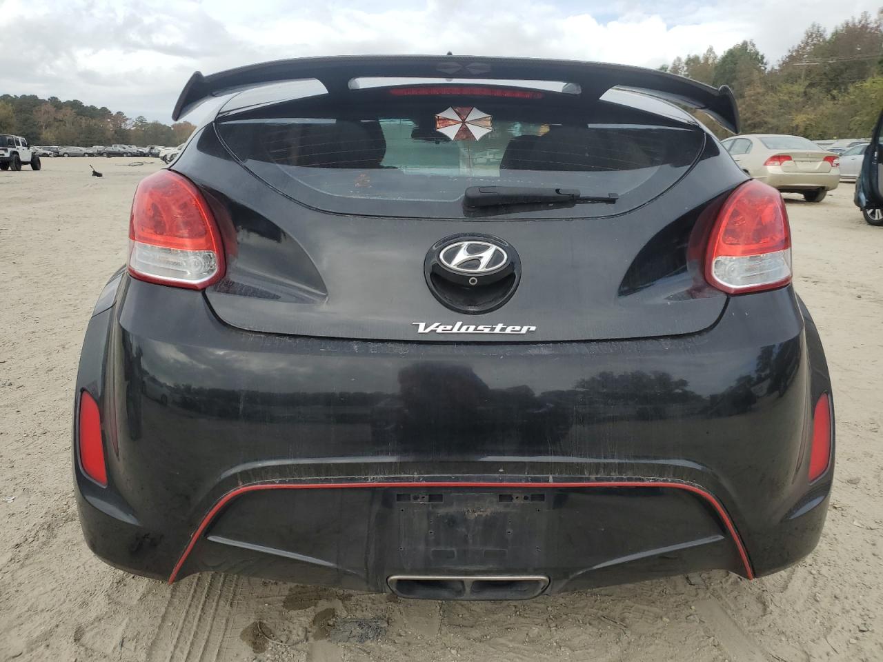 2016 Hyundai Veloster - Image 6