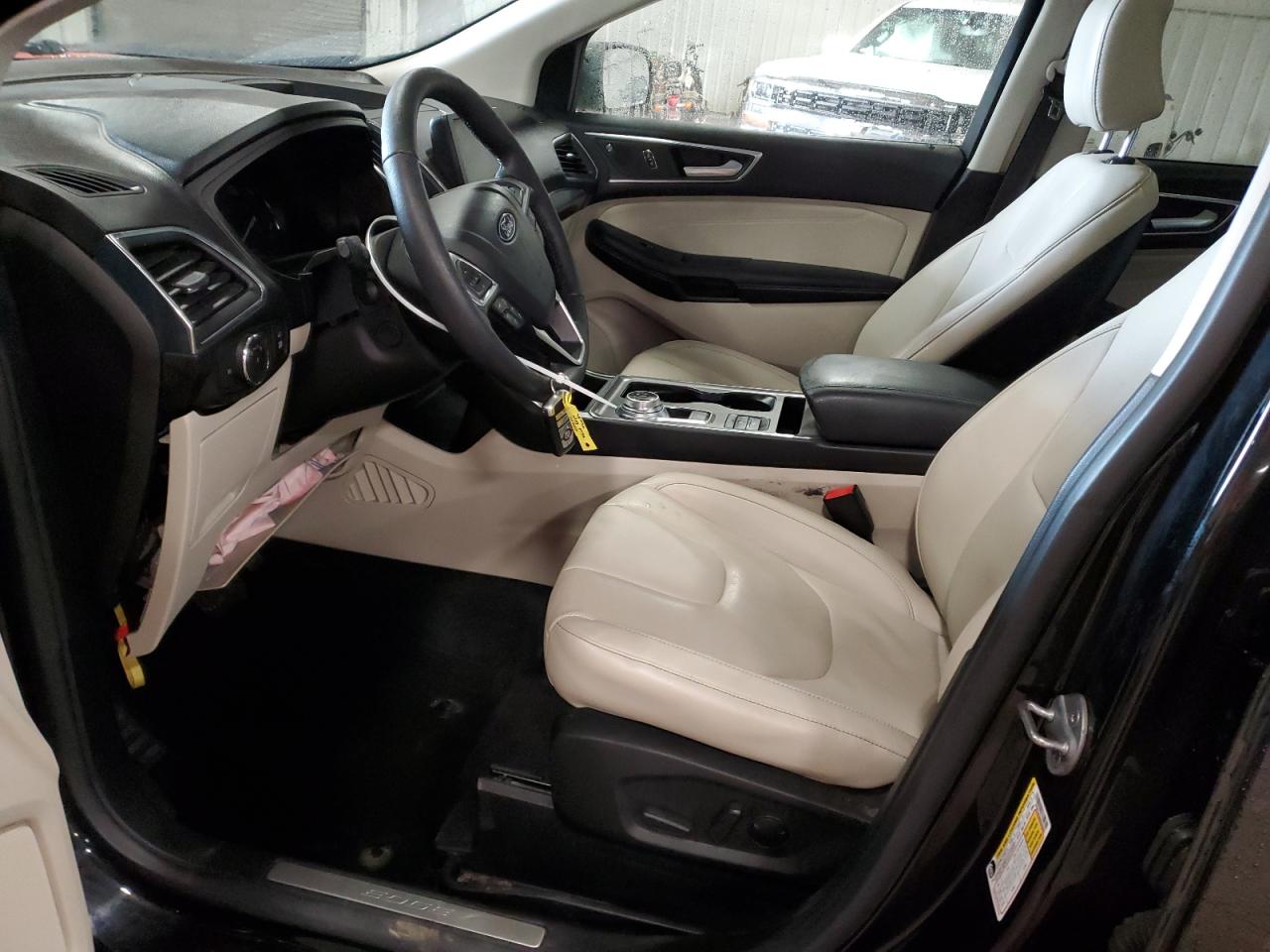 2022 Ford Edge - Image 7