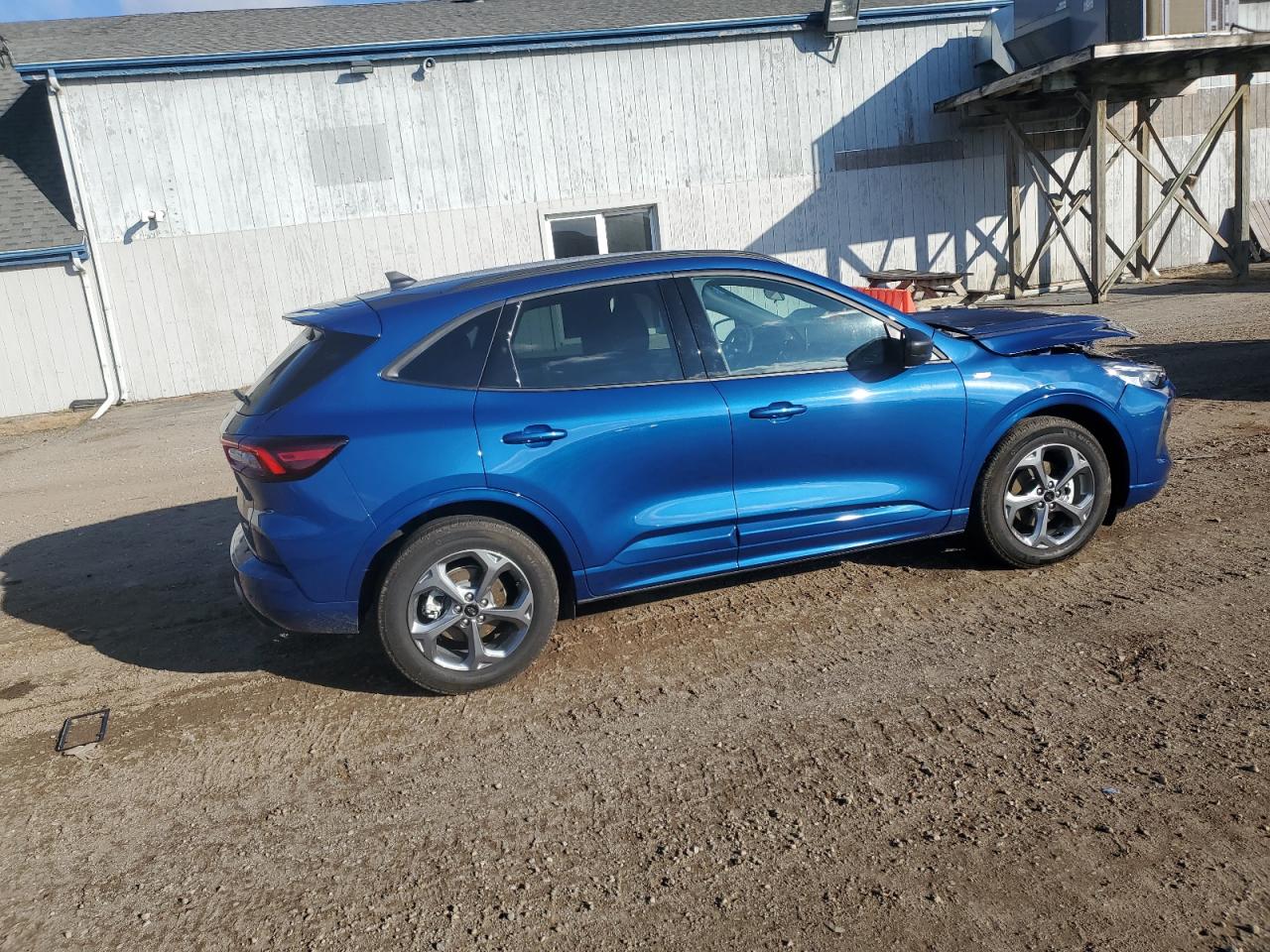 2023 Ford Escape - Image 3