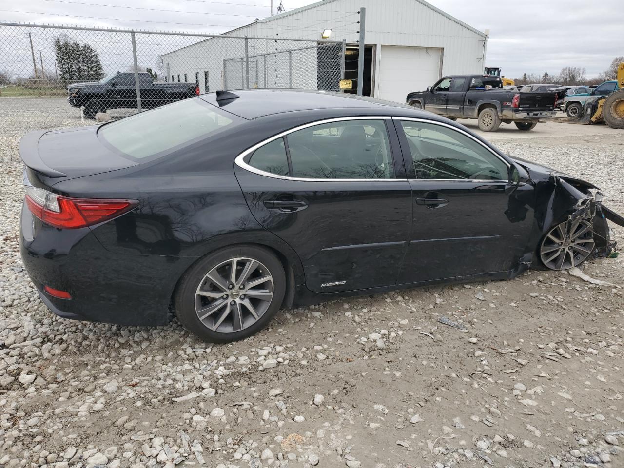 2016 Lexus ES - Image 3