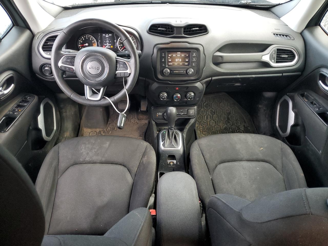 2018 Jeep Renegade - Image 8