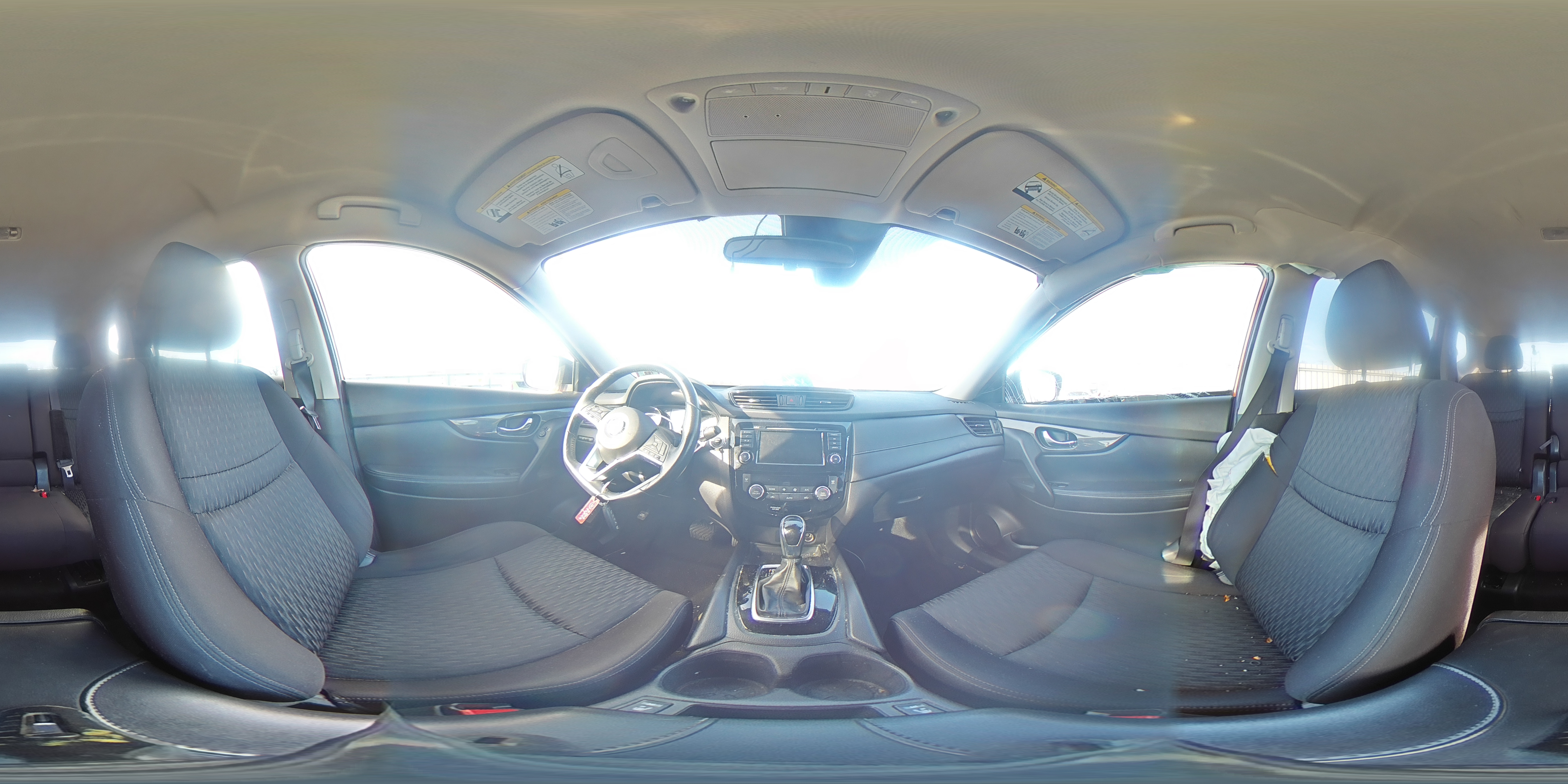 2019 Nissan Rogue - Image 14