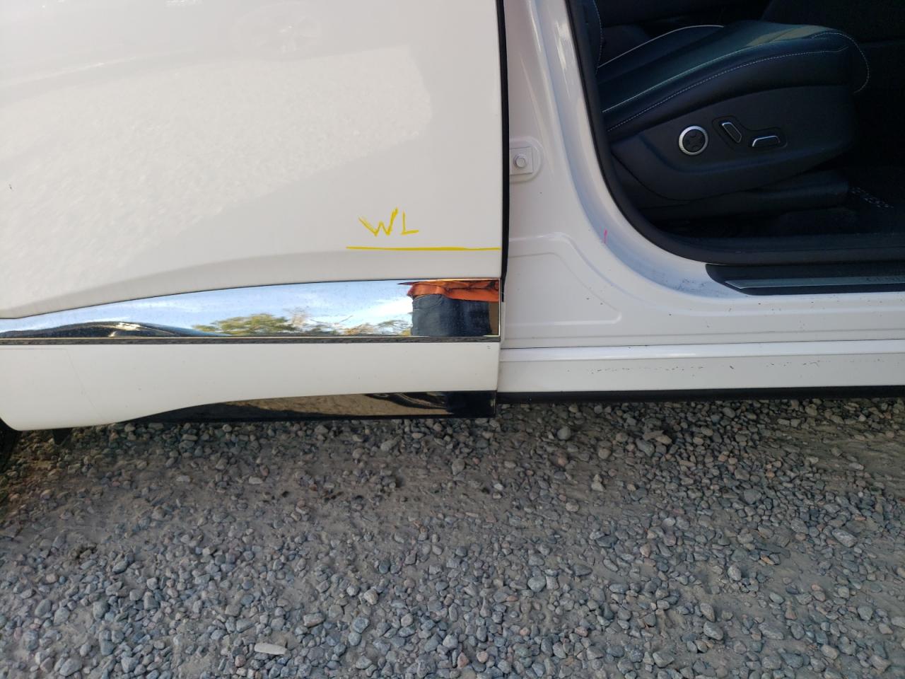 2024 Genesis GV80 - Image 13