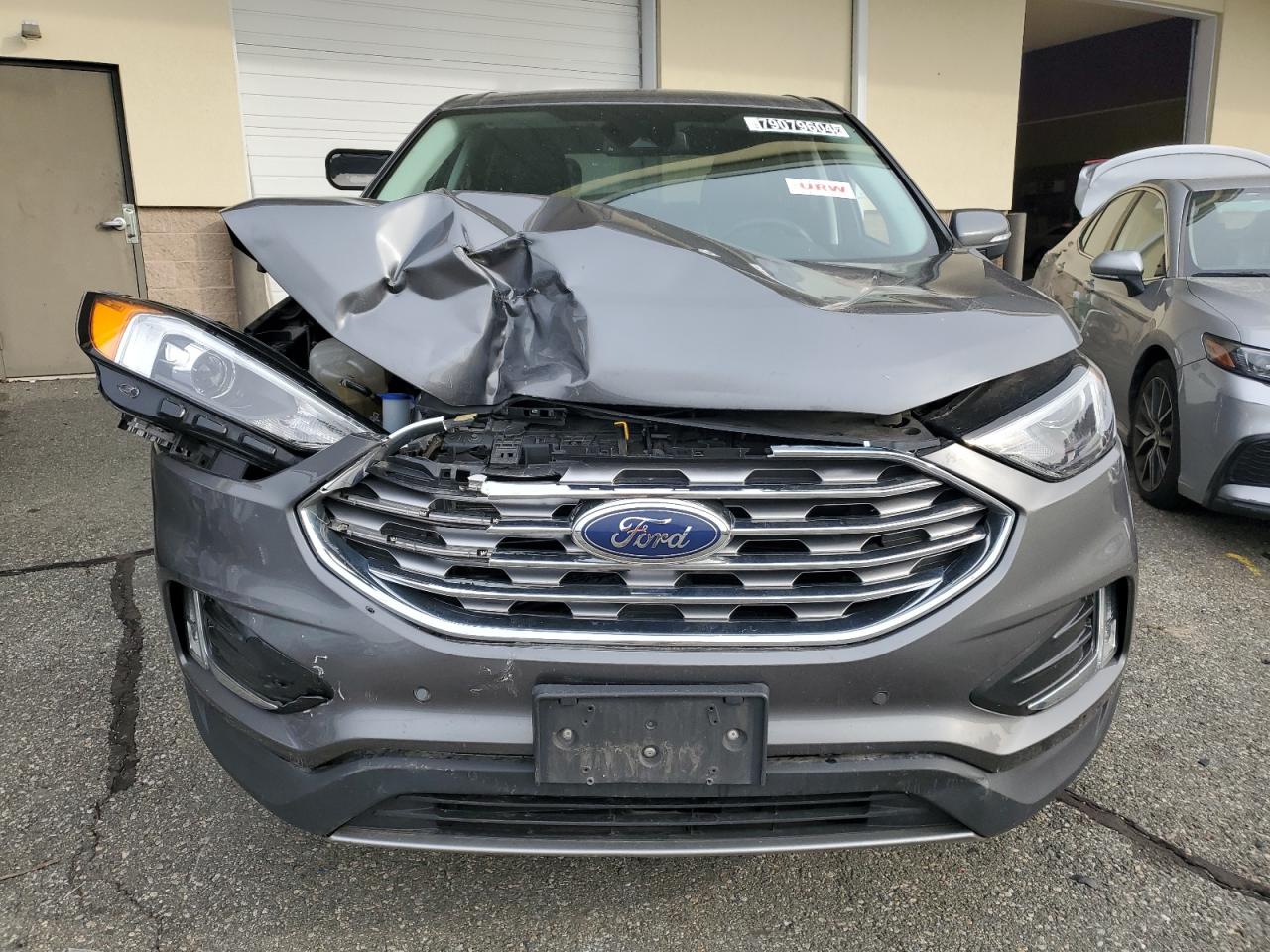 2022 Ford Edge - Image 5