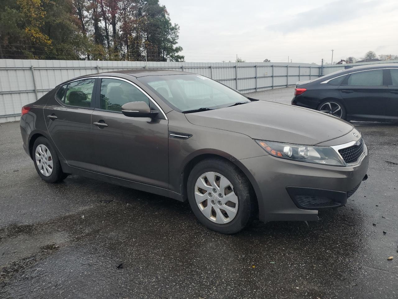 2011 Kia Optima - Image 4