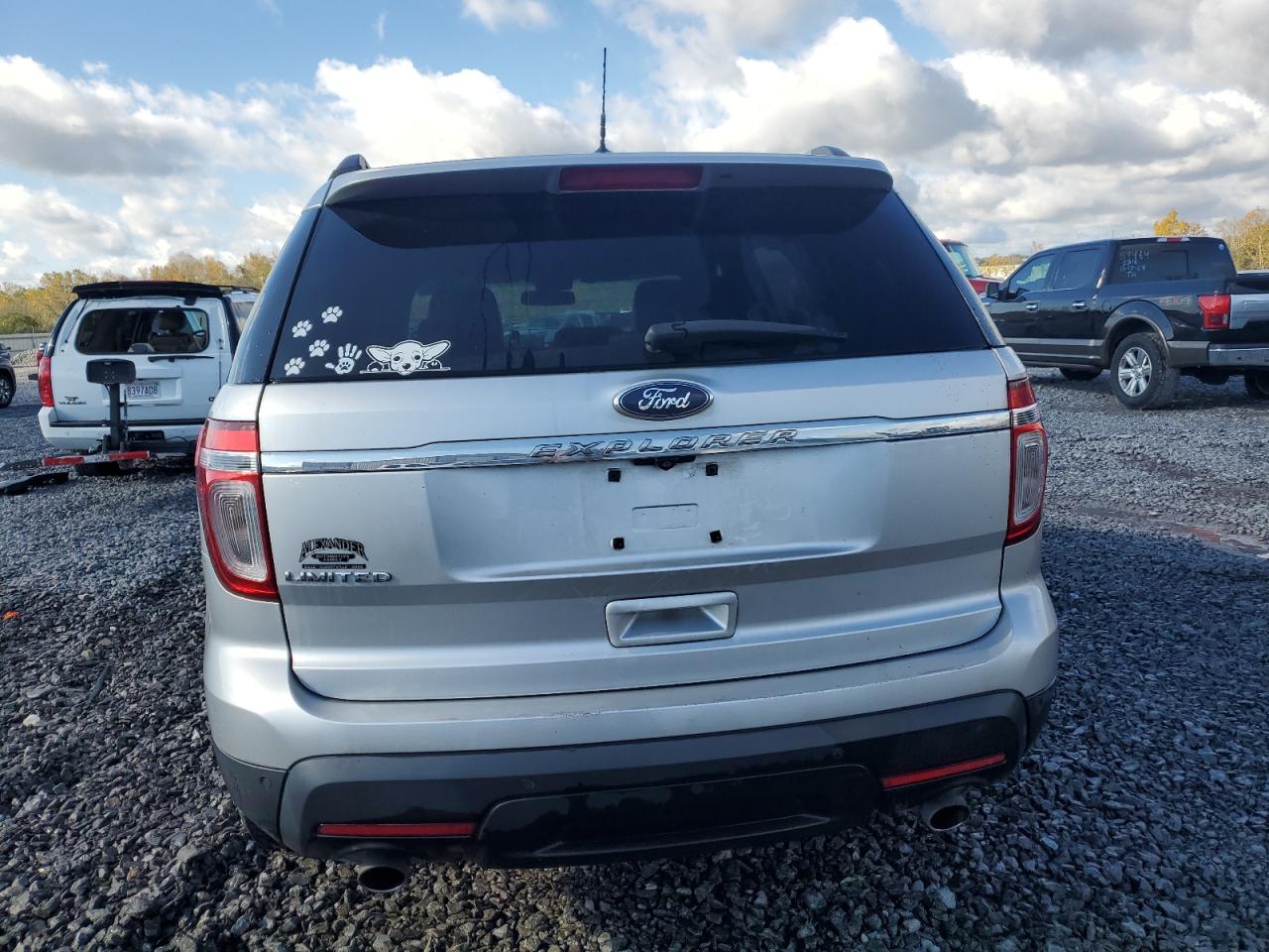 2012 Ford Explorer - Image 6