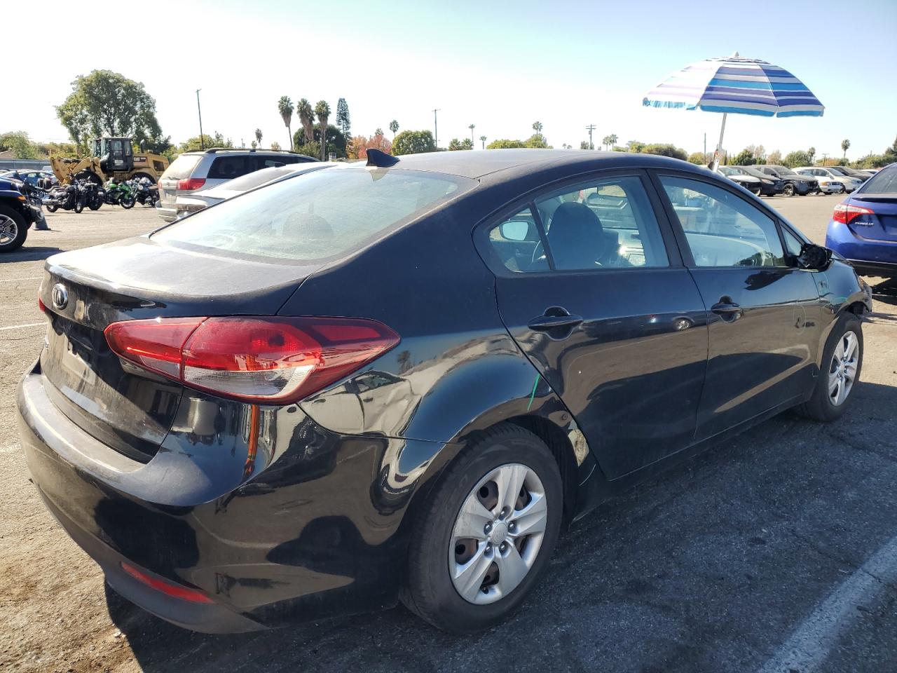 VIN 3KPFK4A7XJE282342 2018 KIA FORTE no.3