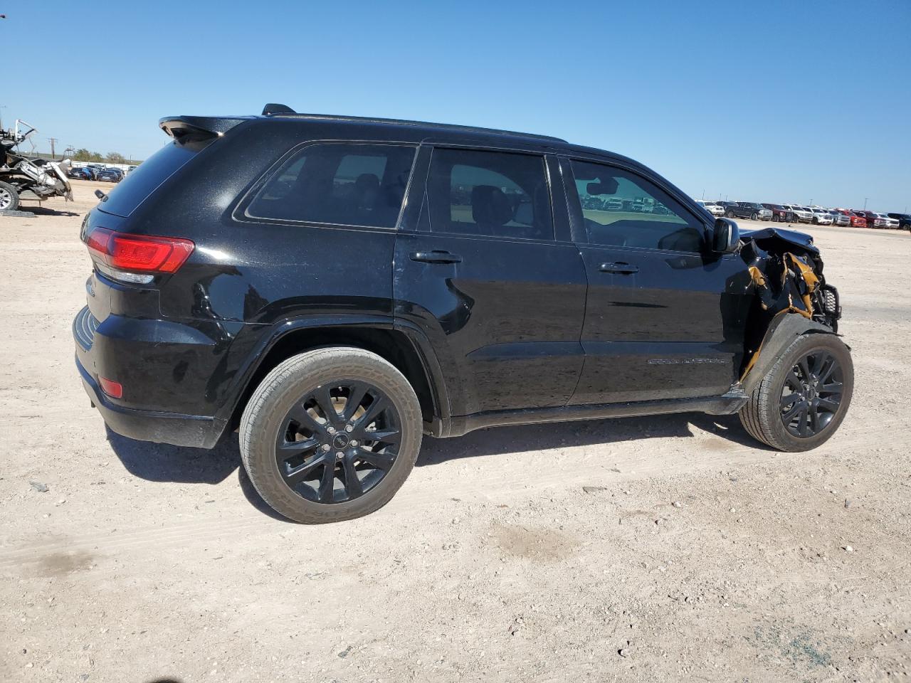 2019 Jeep Grand Cherokee - Image 3
