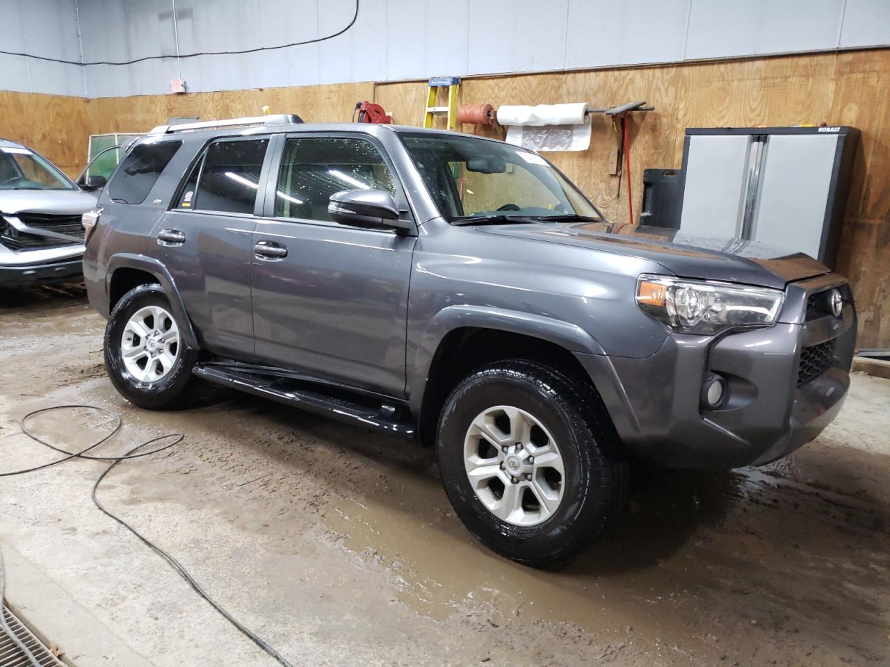 2019 Toyota 4Runner - Image 4
