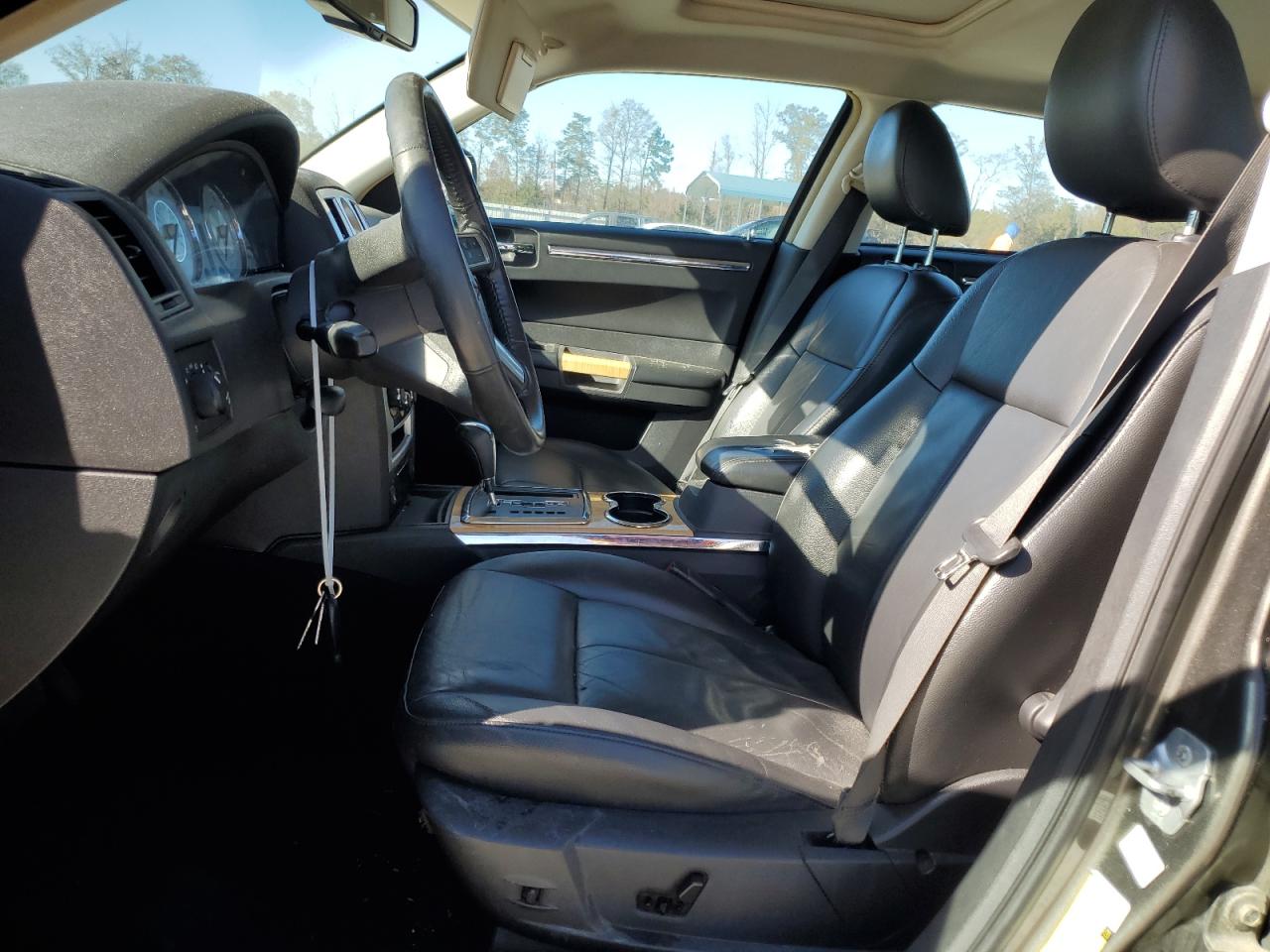 2008 Chrysler 300 - Image 7